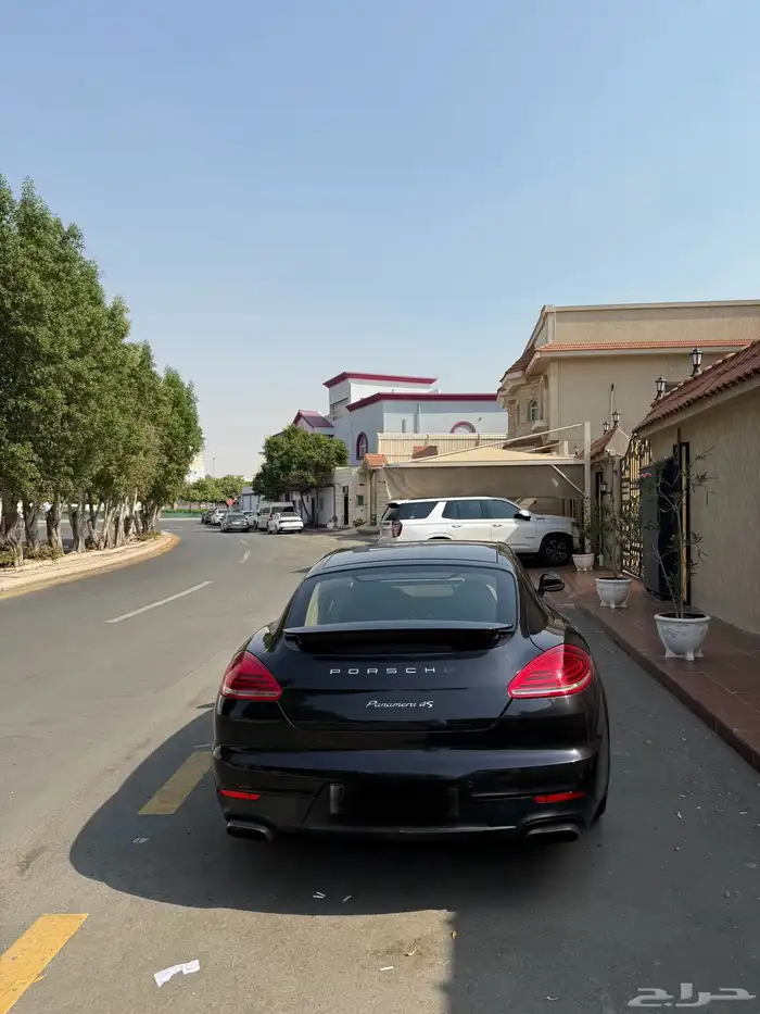 بورش باناميرا 2