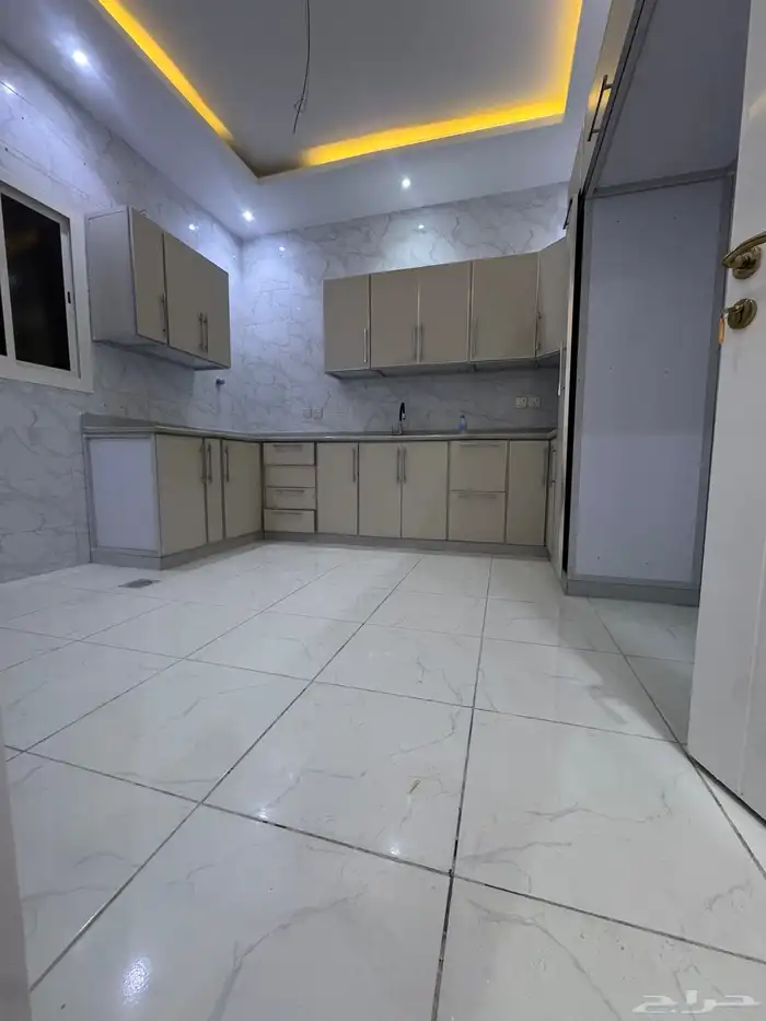 دور سكني للايجار 6