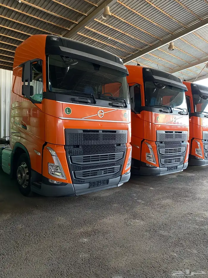 شاحنات2022 VOLVO 2