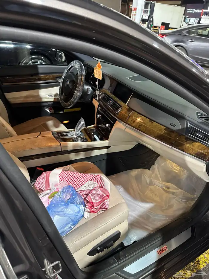 بي ام دبليو 2013 730 6