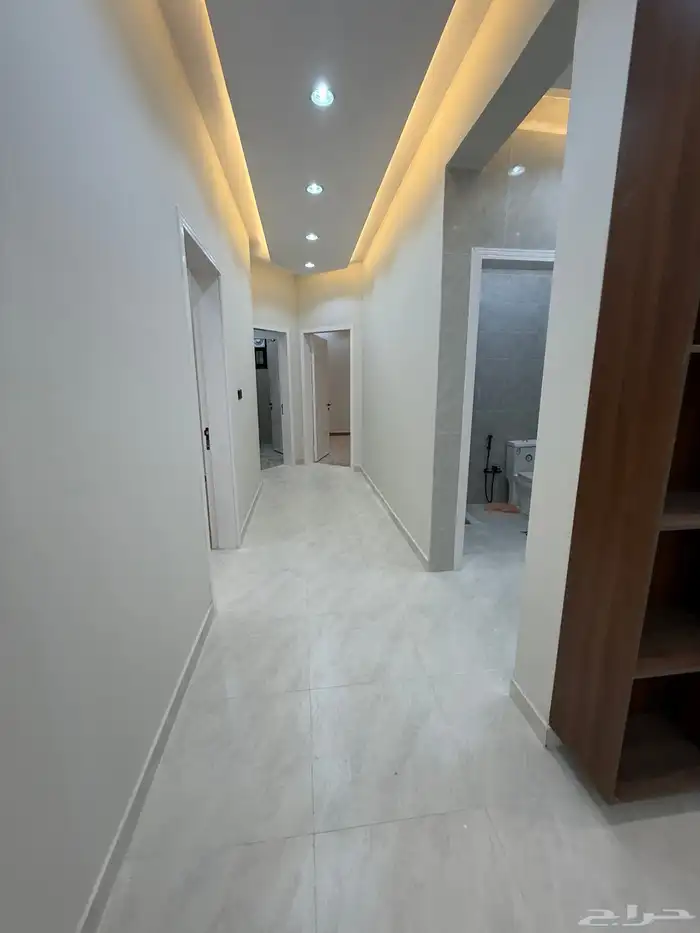 للبيع دور أرضي بحوش وشقق علويه مخطط قرطبه المحاله ابها 13