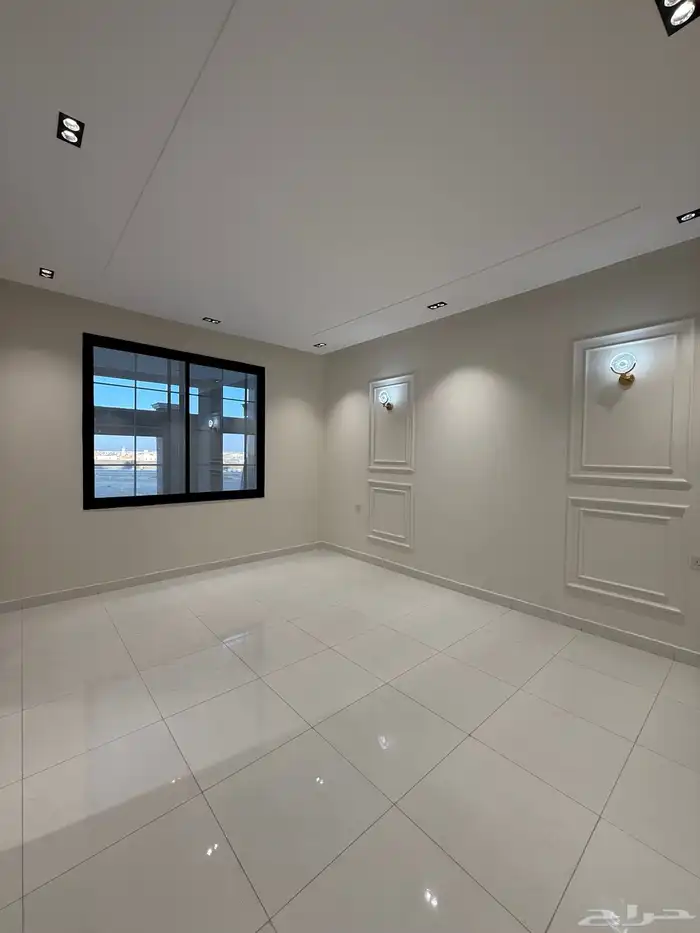 للبيع دور أرضي بمداخل خاصة وحوش بحي المعارض بسعر 570 الف 7