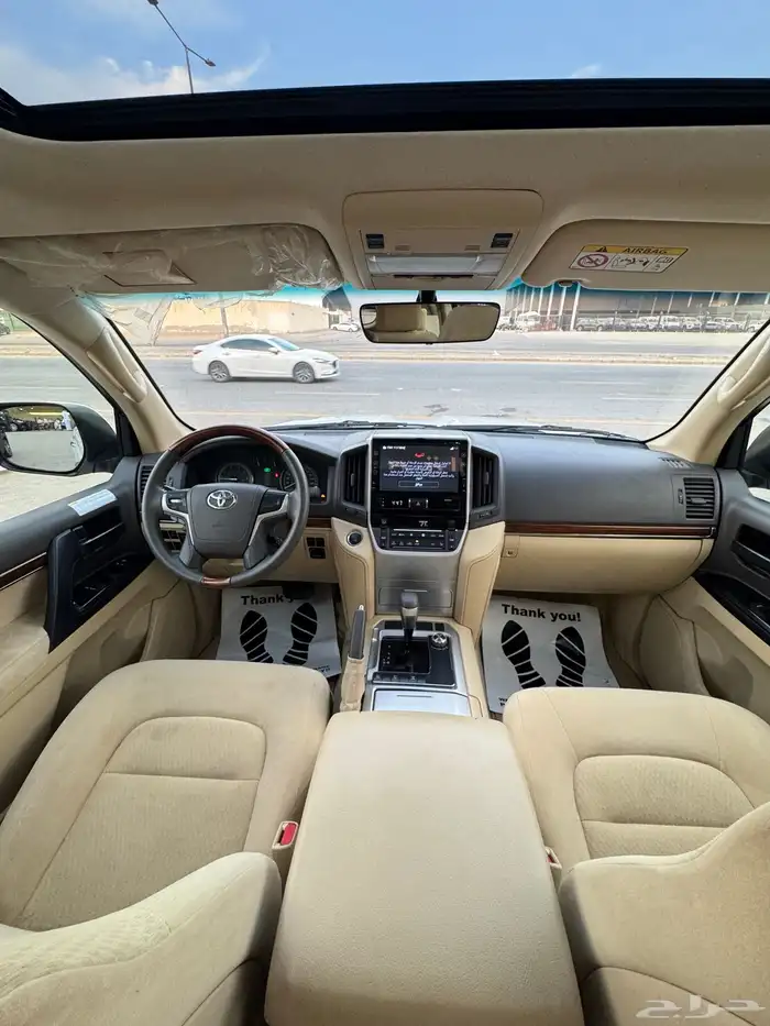 للبيع لاندكروزر GXR 2016 - بحالة الوكاله - سعودي 10