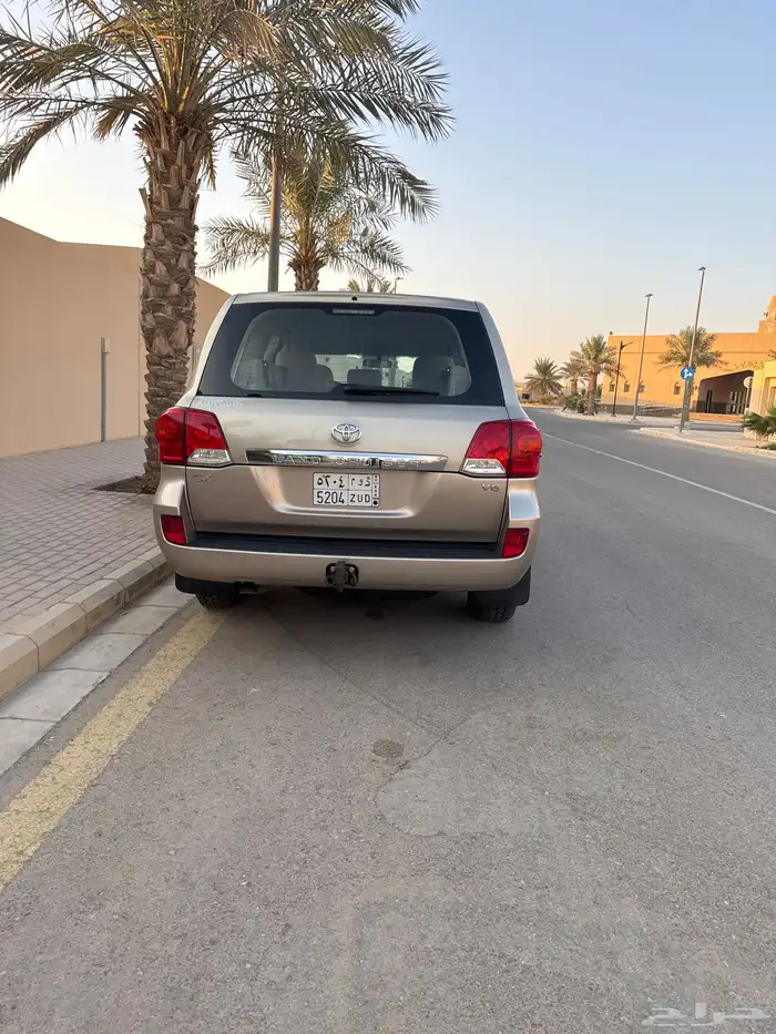 جيب جي اكس 6سلنذراوتماتيك مكيف ونص بدون ثلاجه 3