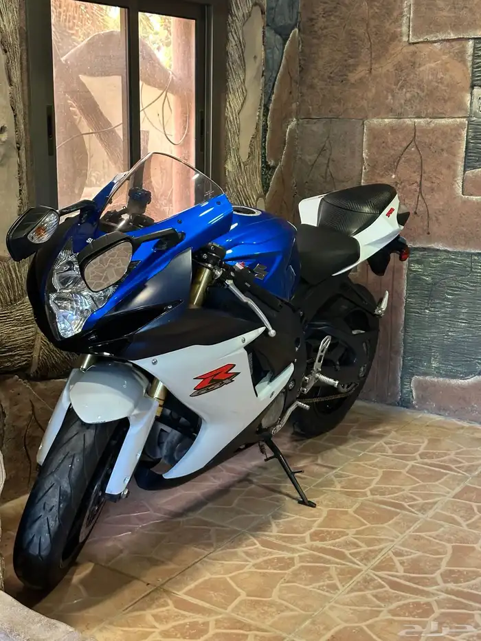 ريس سزوكي 750 0