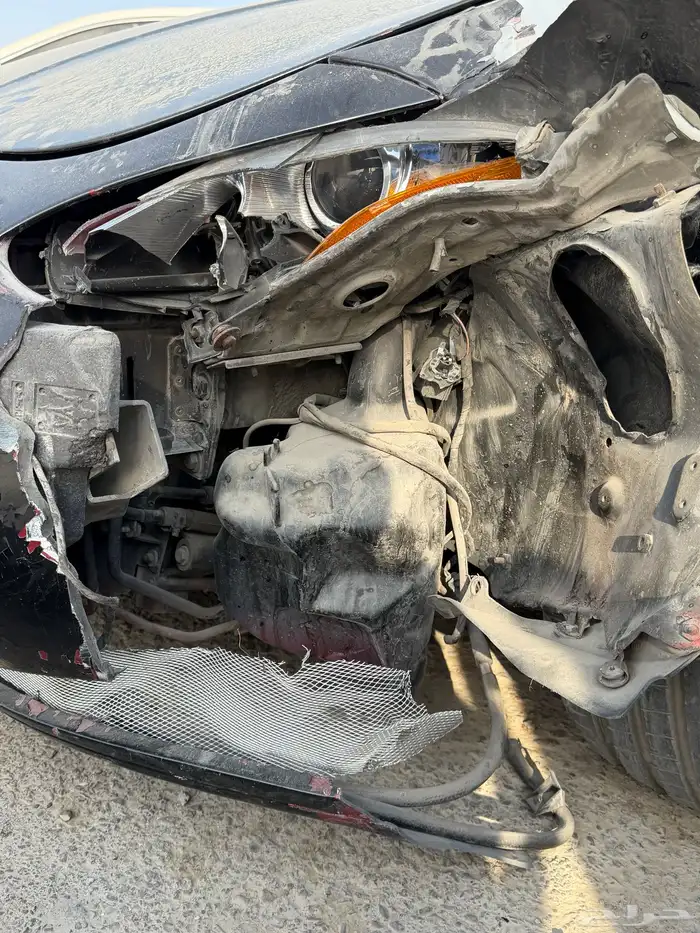 مازراتي قراند توريزمو اس 4.7 المكينة الحمراء مصدومة 13