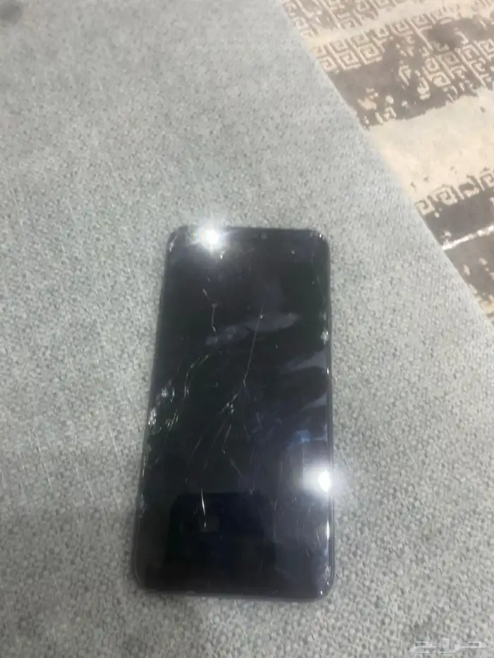 جوال ايفن 11برو ماكس بس يبيله شاشه 1