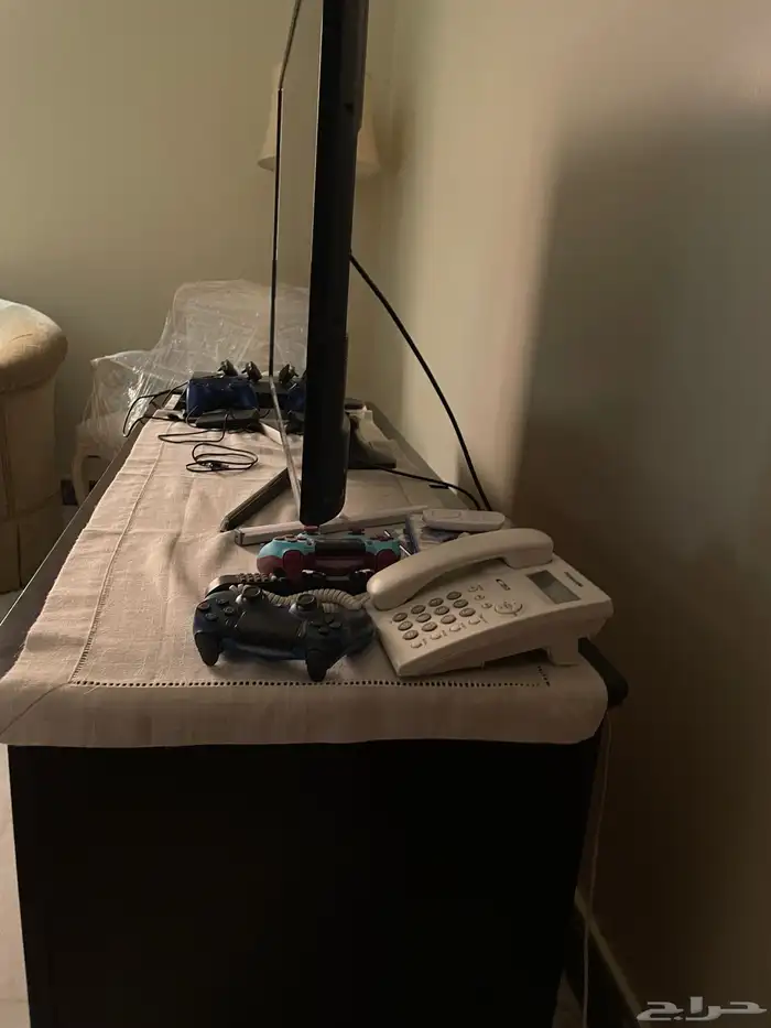 طاولة تلفاز 1