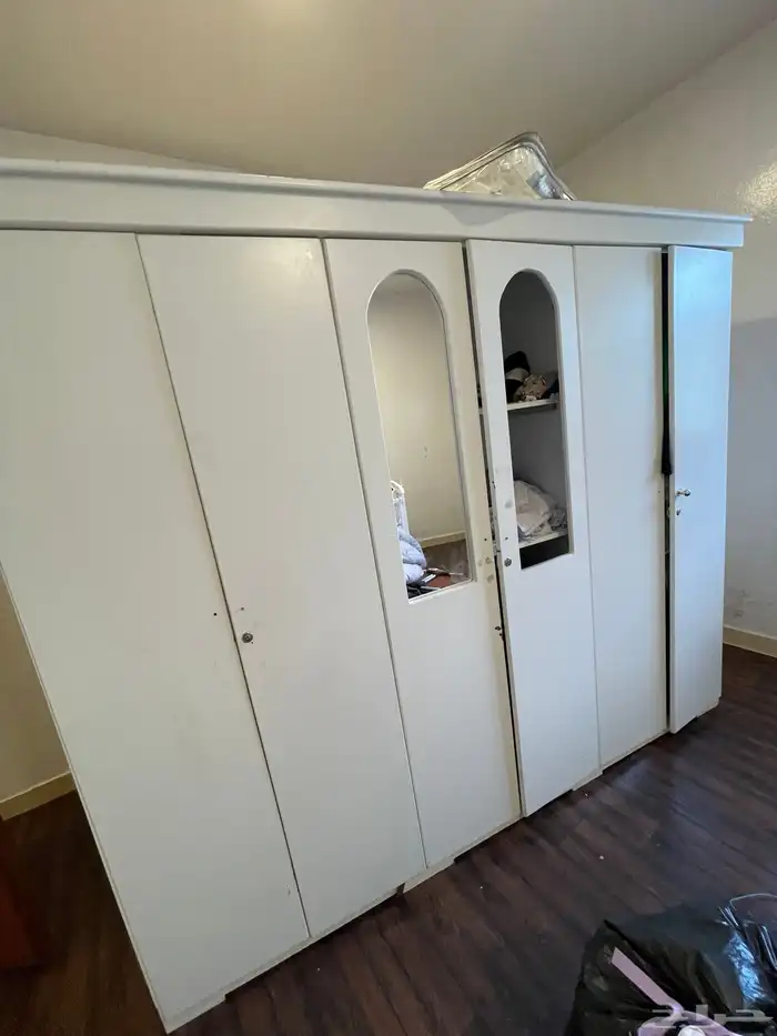 دولاب للبيع 0