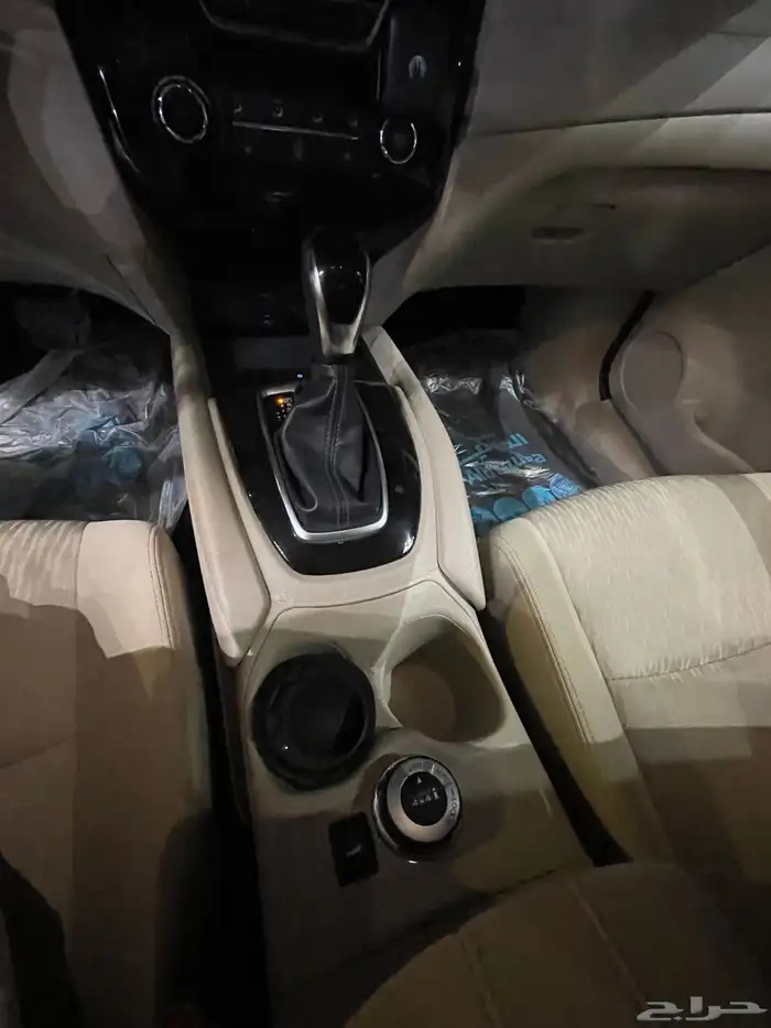 اكس تريل 2022 25