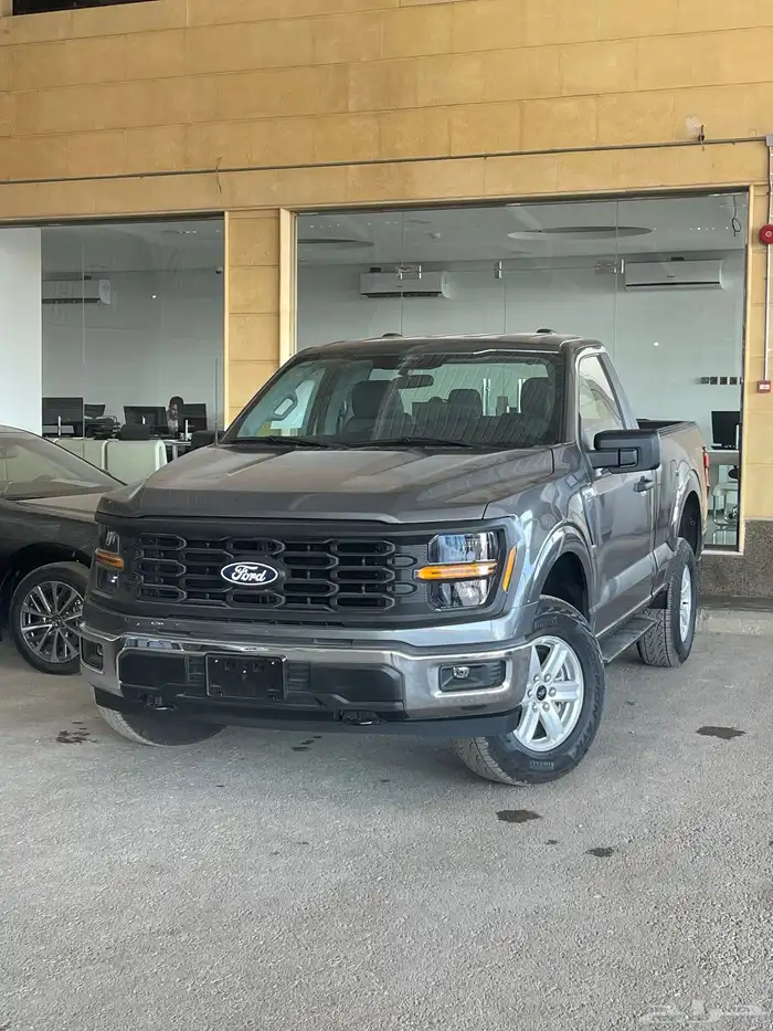 فورد غمارة F150 فئة XL موديل 2025 متوفر لدى الحسن 0