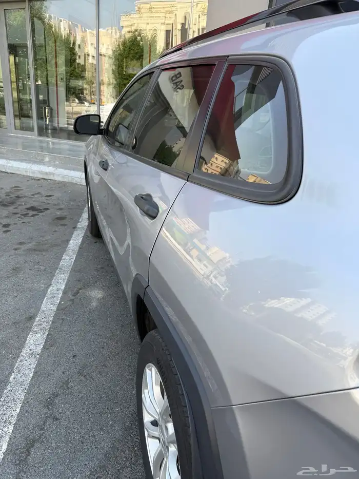 سبورت جيب شيروكي 6