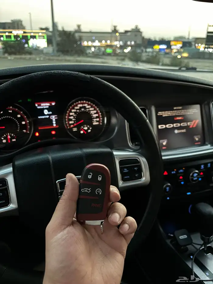 للبيع تشارجر 2014 فل هاوس V8 ابيض لؤلؤي مالك اول 36