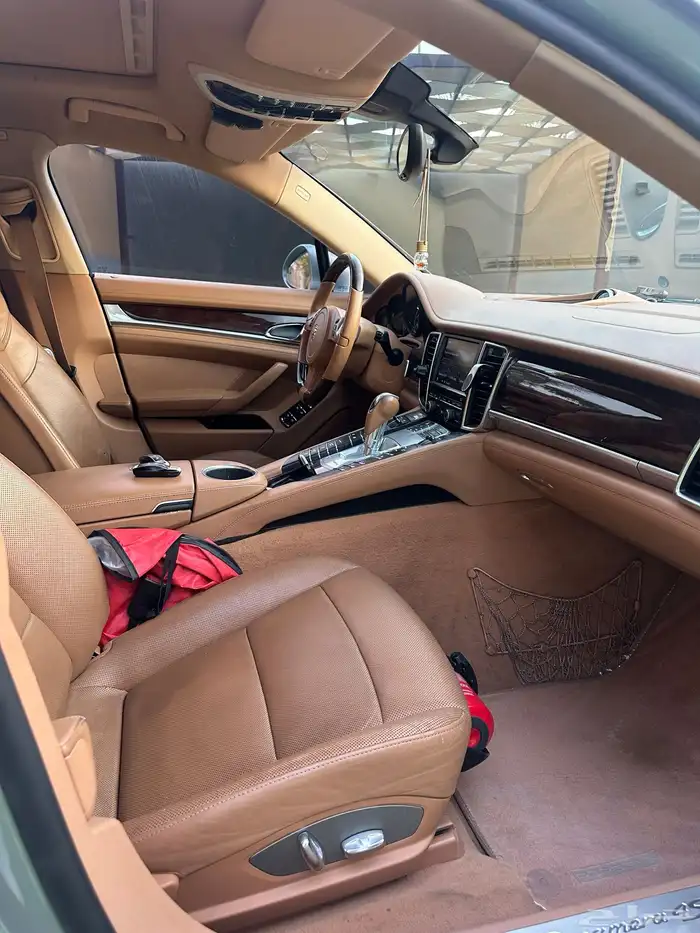 بورش بانميرا 2010 4s. v8 6