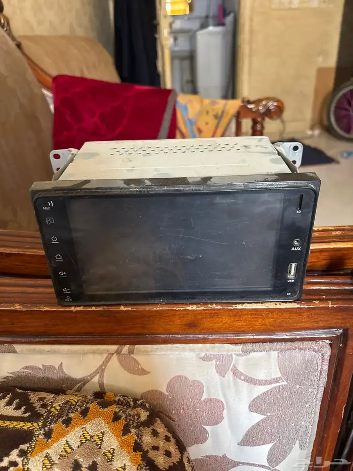 شاشتين فيها بلوتوث نظيفه وديكور مسجل هايلوكس 1