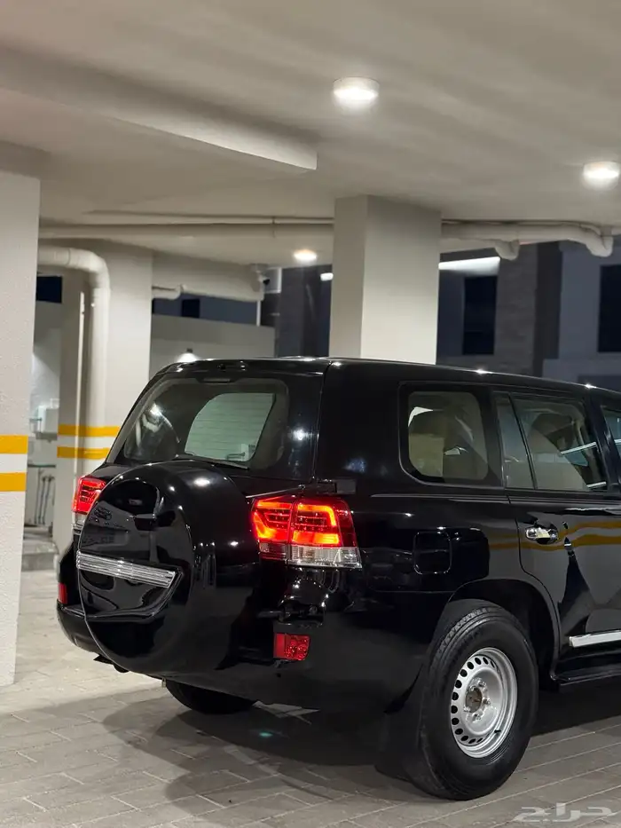 لاندكروزر 32