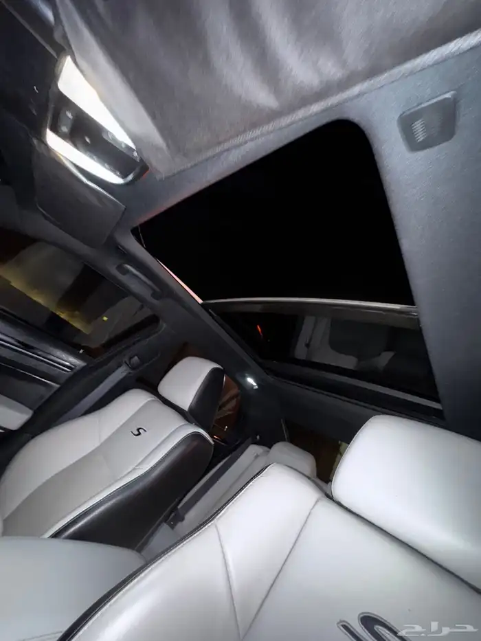 كرايزلر c300s نظيفة مع لوحة مميزة 13