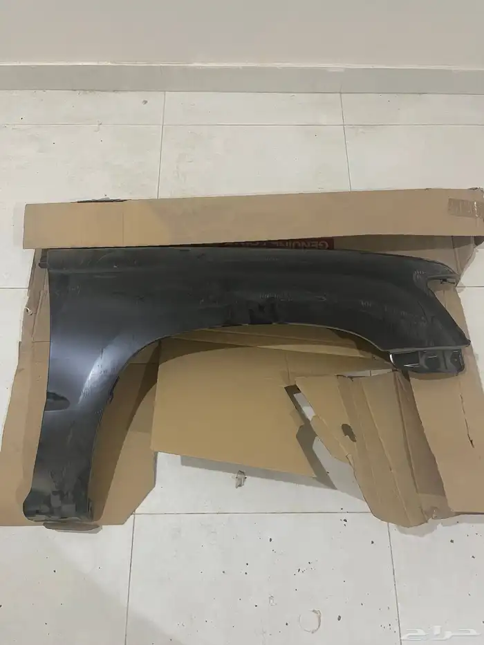 رفرف هايلكس 98 - 2001 اصلي وكالة 1