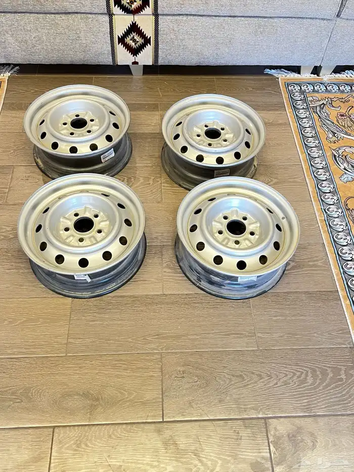 جنوط هايلوكس 2005 جديد واصلي 0