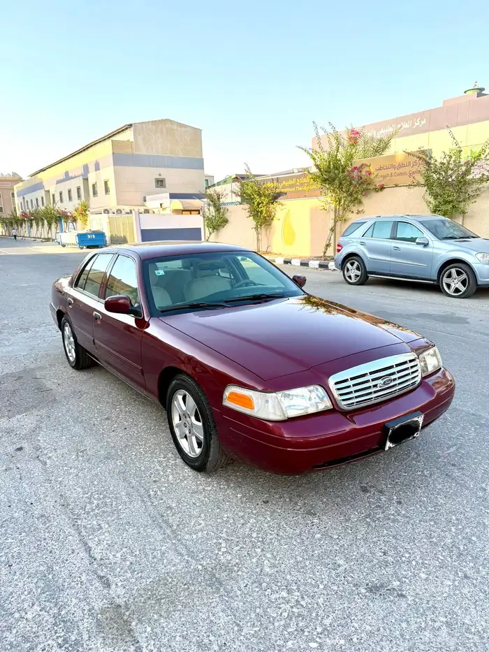 فورد فكتوريا ( 2011 ) 2