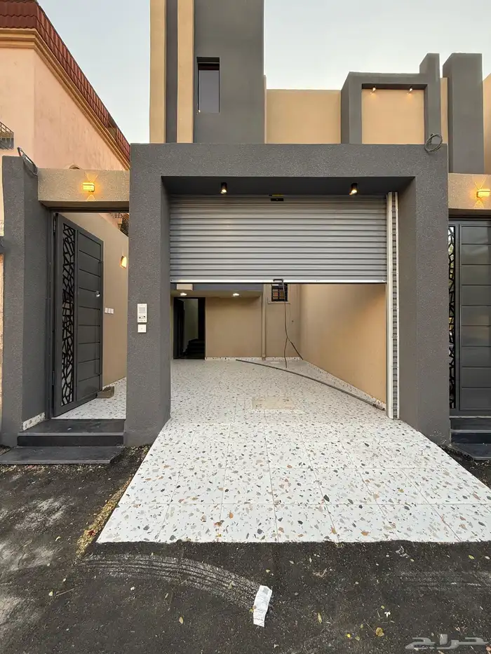 للبيع ارواف علويه وشقق ارضيه ببايكة سيارة ف شمال الخميس 20