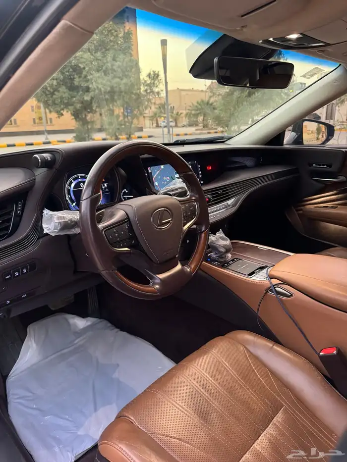 لكزس LS 500 سعودي 12
