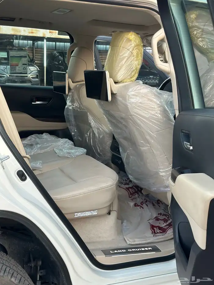 تويوتا لاندكروزر 23