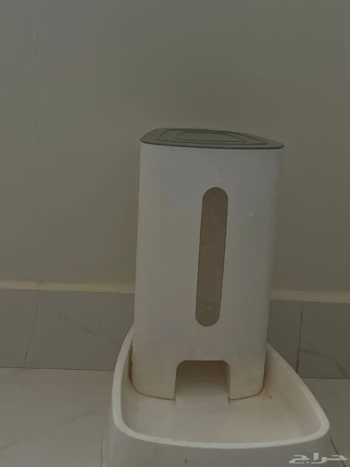 اغراض قطط خيمة للحيوانات نافوره مياه وموزع طعام وبيت قطط 3