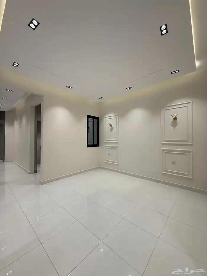 للبيع دور أرضي بمداخل خاصة وحوش بحي المعارض بسعر 570 الف 15