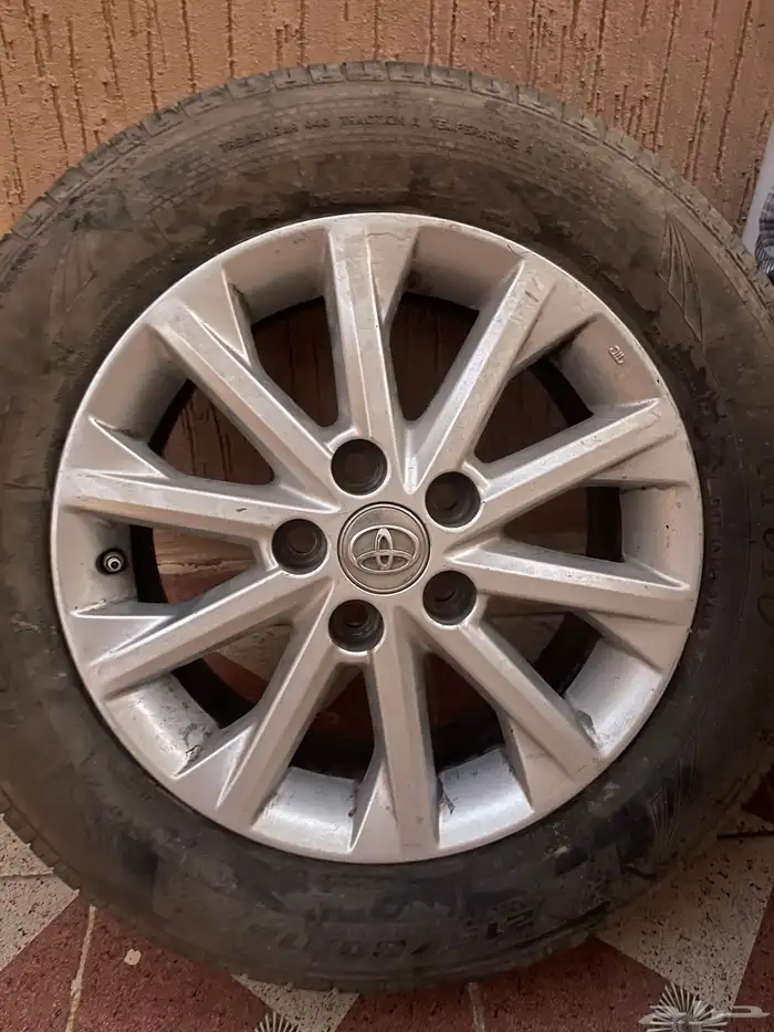 جنوط كامري للبيع عددهم 3 0