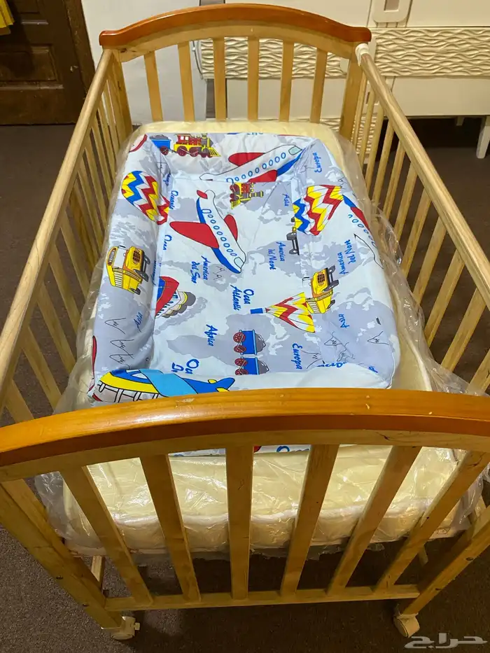 سرير اطفال 0