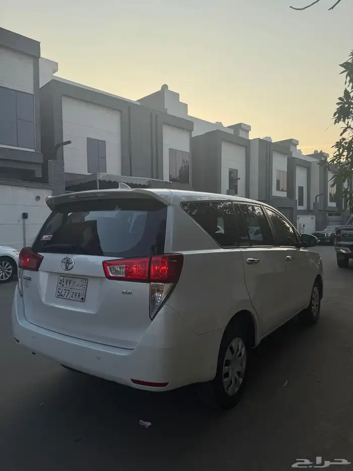 تويوتا انوفا 2023 ديزل للبيع 5