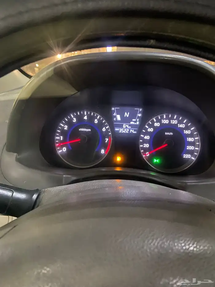 اكسنت 2015 ابيض للبيع 19