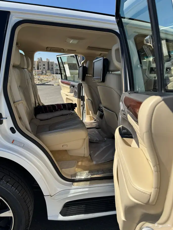 لكزس بلاك دشن2021 18