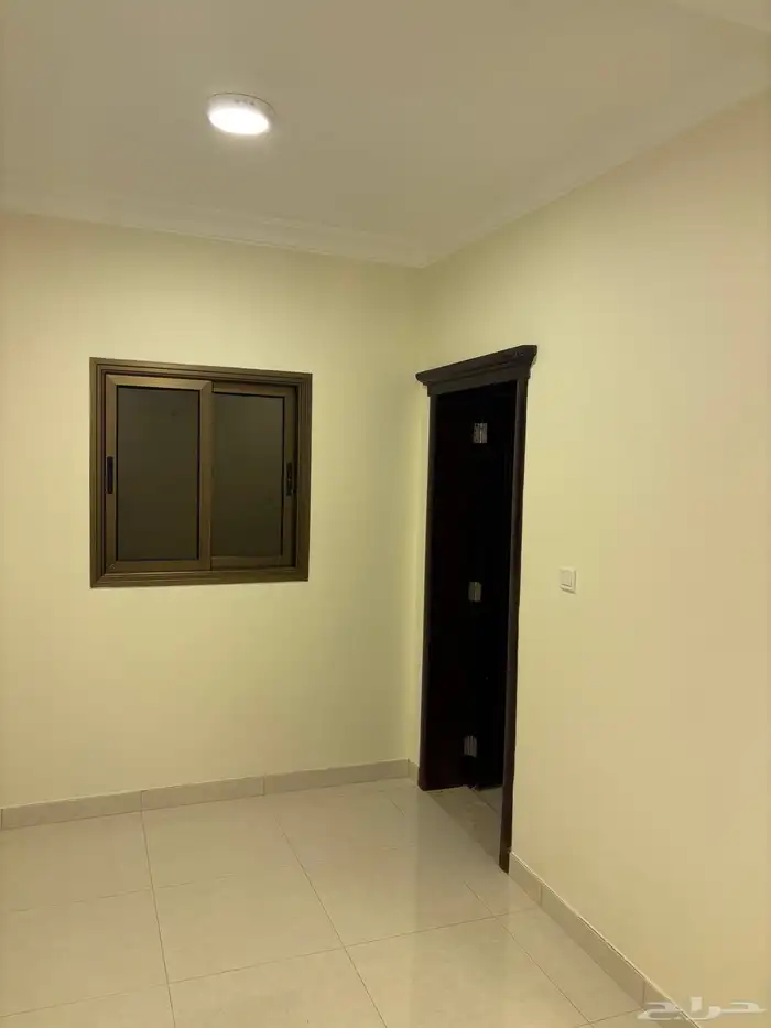 للبيع شق ق دوبلكس فاخرة بالحي الثامن والخامس 10