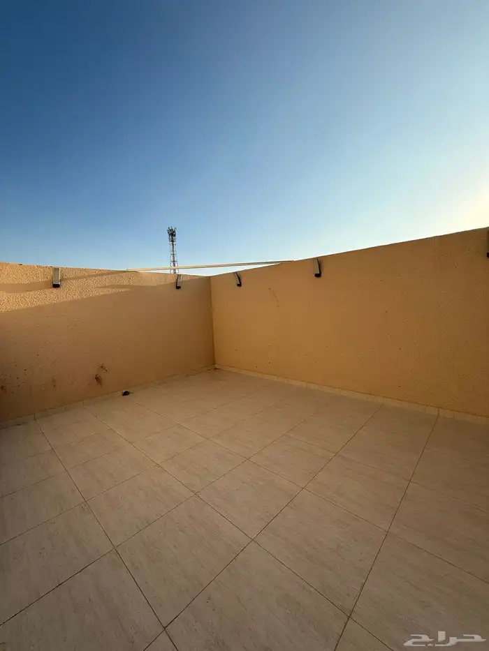 روف علوي مع ملحق 9 غرف بتصميم فندقي حي النسيم -700الف ققط 26