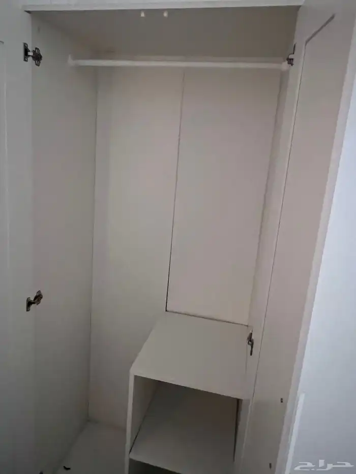 سرير ودلب ودولبيب خشب مكان شاشة 3