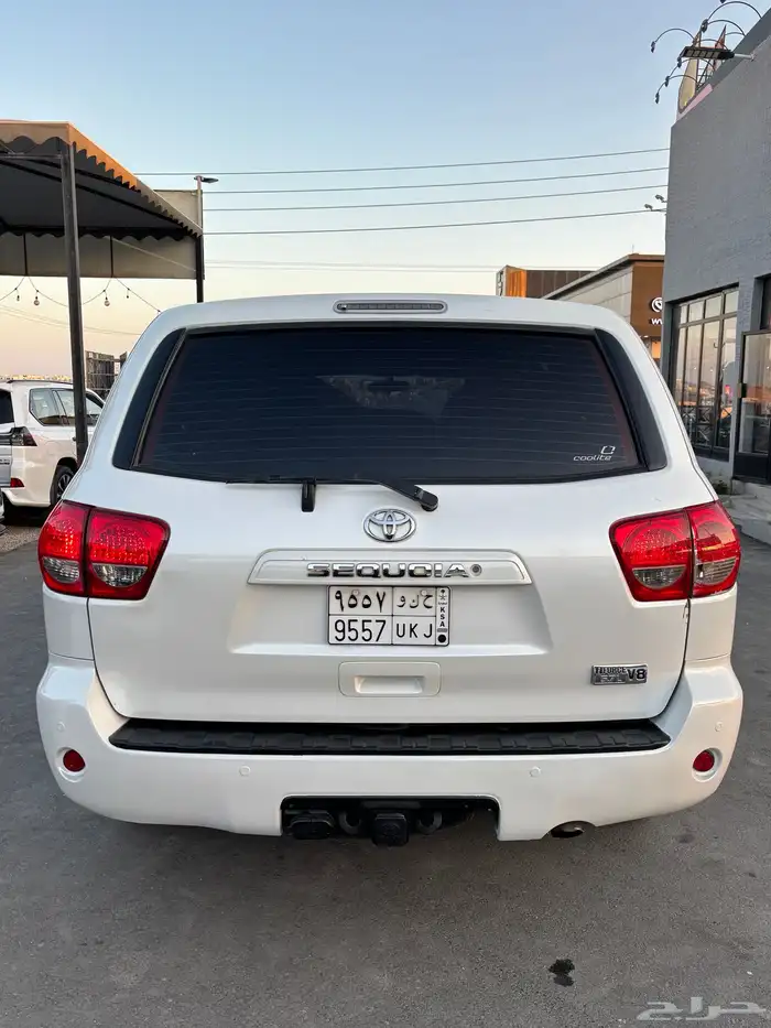 تويوتا سكويا 2015 9