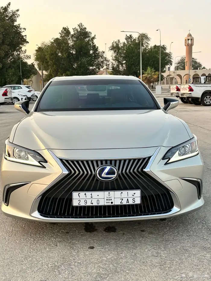 لكزس هايبرد ES300h موديل 2021 وكالة سعودي 2