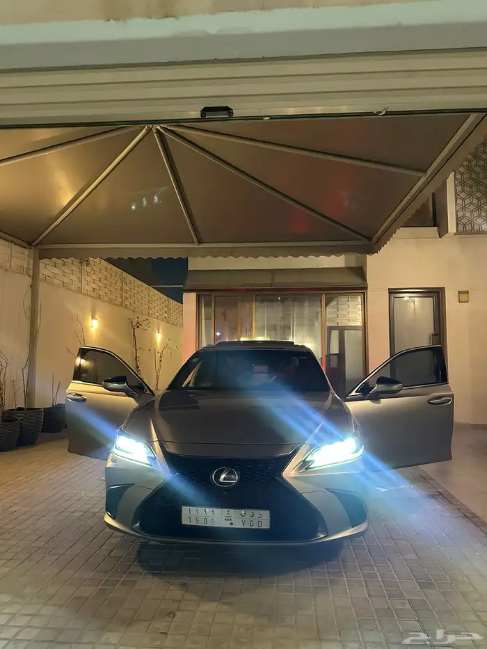لكزس ES350 سته سلندر فل كامل رياضي 2019 12
