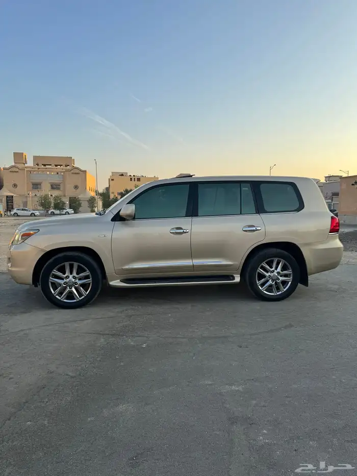 جيب لكزز 2011 نظيف 3