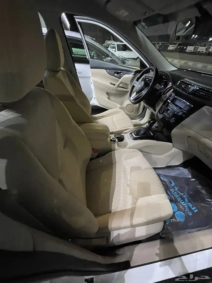 اكس تريل 2022 36