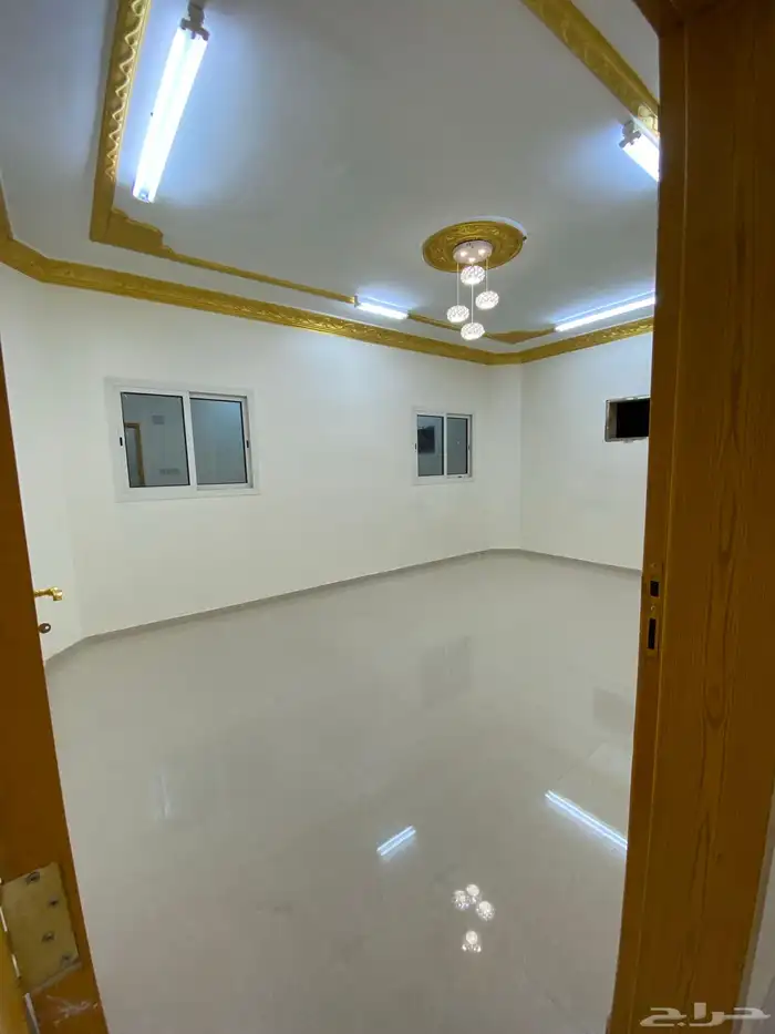 شقة بلاطة شبه جديدة للإيجار - حي العريسة الشمالي 2