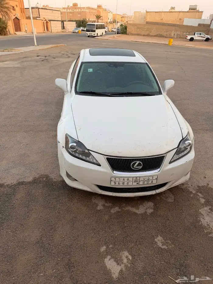 لكزس is300 موديل 2008 مفحوص ومجدد السعر 15 الف قابل للتفاوض 10