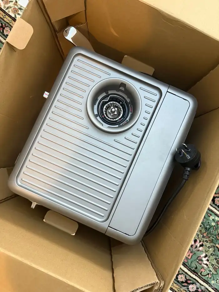 آلة قهوة بريفيل Barista Express Impress 2