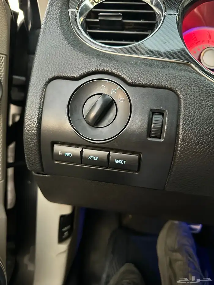 موستنق 2010 28