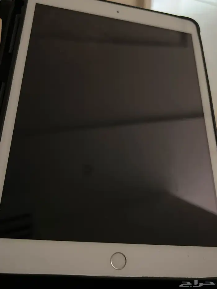 ايباد للبيع مع قلم ذكي 0