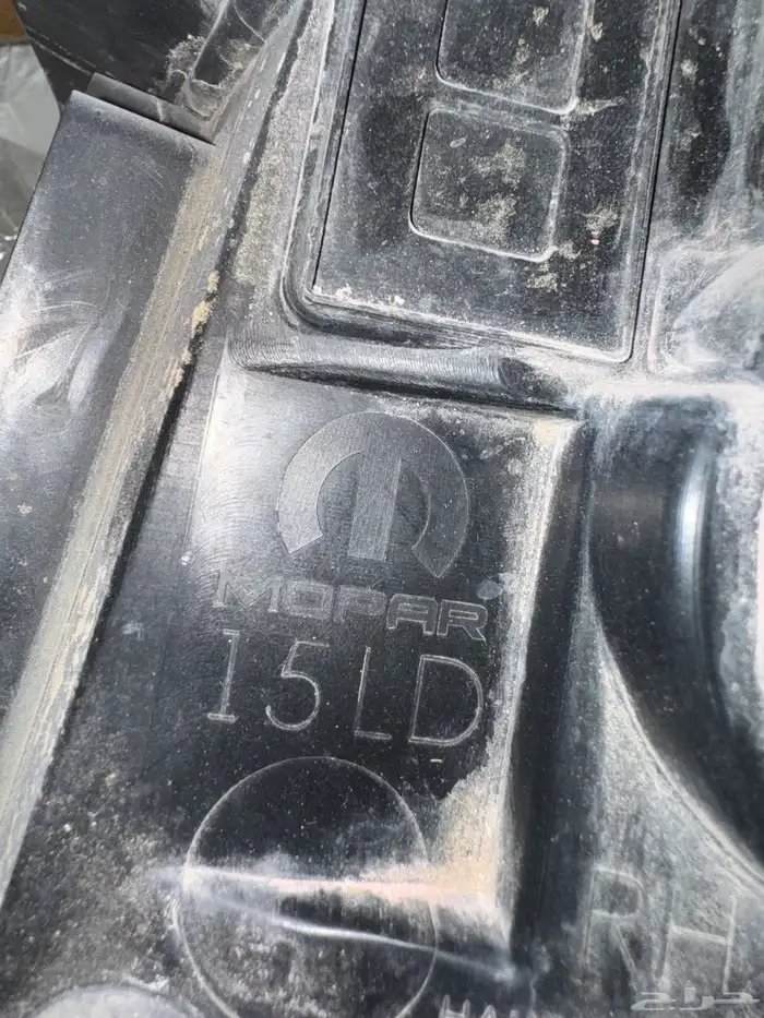 للبيع شمعات دوج تشارجر اصلي حقة وكالتها مستخدمه 2