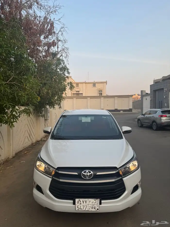 تويوتا انوفا 2023 ديزل للبيع 3