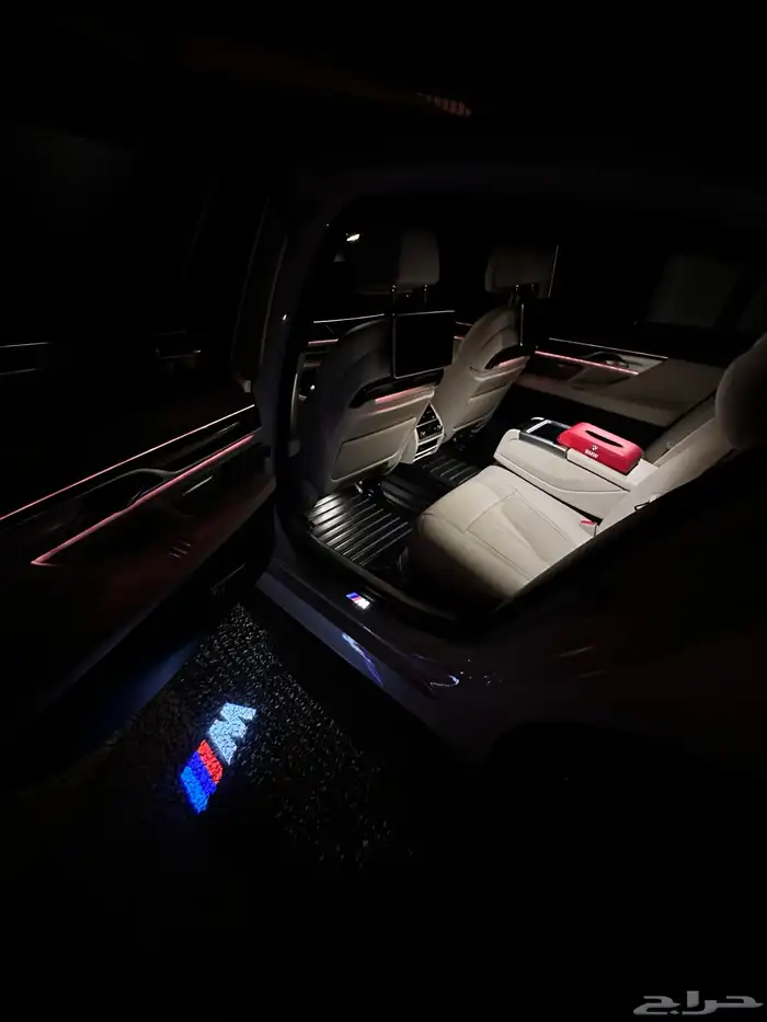 بي ام دبليو 2020-730Liكت ام فل كامل 21